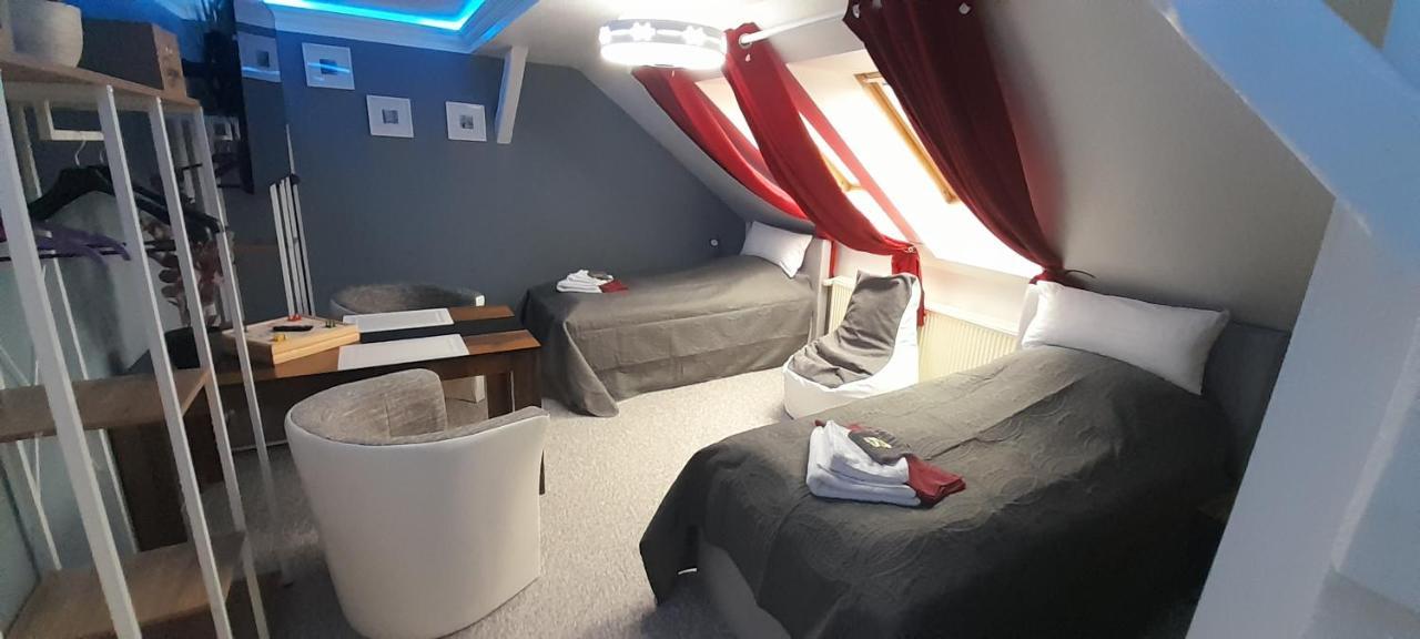 Best-preis -vip Lounge- Mit Netflix, Self-check-in, Ebike Ladestation, Fahrradraum, Wlan Und Netflix - Direkt Am Elberadweg Im Herzen Von Apartment Wittenberge
